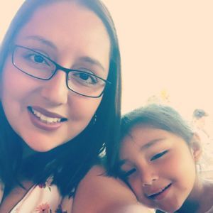 Meet your Posher, Adela